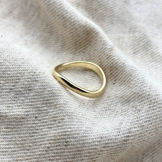 Serene Wave Ring